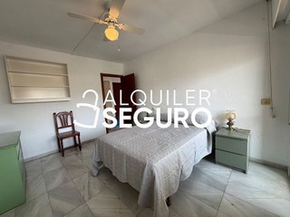Piso en alquiler en La Carihuela en Torremolinos