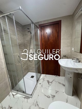 Piso en alquiler en La Carihuela en Torremolinos