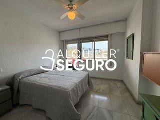 Piso en alquiler en La Carihuela en Torremolinos