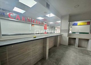 Local comercial en alquiler en Reyes Católicos en Alcalá de Henares