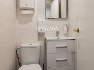Local comercial en alquiler en El Antiguo en San Sebastián-Donostia
