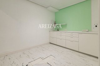 Local comercial en alquiler en El Antiguo en San Sebastián-Donostia