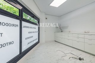 Local comercial en alquiler en El Antiguo en San Sebastián-Donostia