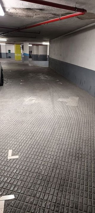 Garaje en venta en Les Corts en Barcelona