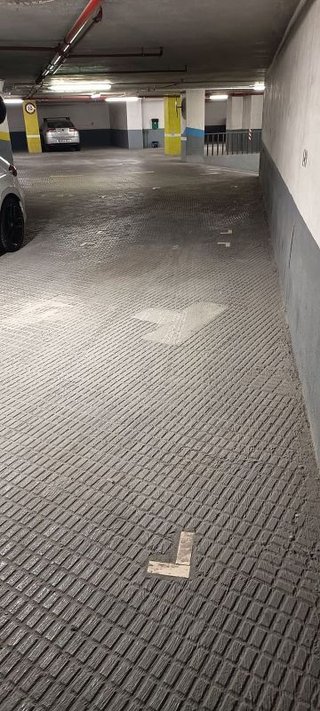 Garaje en venta en Les Corts en Barcelona