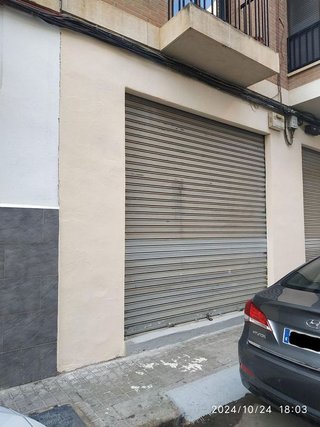 Local comercial en venta en Benicalap en Valencia