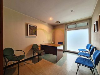 Local comercial en venta en Campo San Francisco - Plaza de América en Oviedo