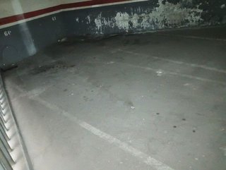 Garaje en venta en Les Planes en Hospitalet de Llobregat, L´