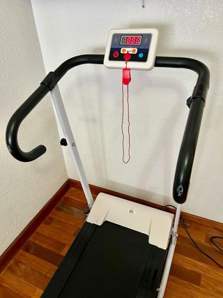 Cinta de Correr Eléctrica con ruedas para mover.