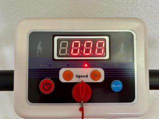 Cinta de Correr Eléctrica con ruedas para mover.
