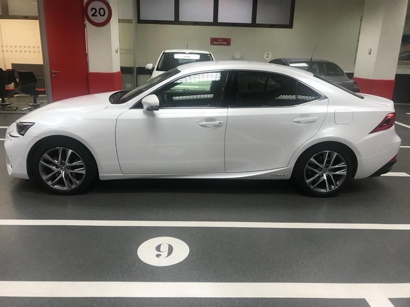 Lexus IS 300 h Executive - foto 1