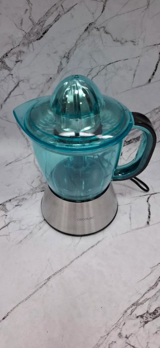Exprimidor Cecotec zitra full steel