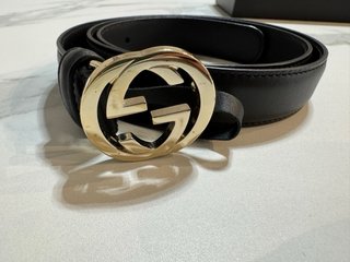 Cintura Gucci Donna Pelle Nera Fibbia Oro