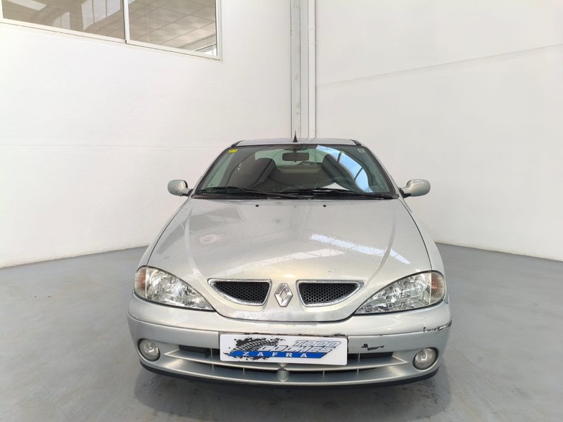 Renault Megane 2002 - foto 1