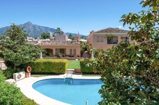 Piso en alquiler en Los Naranjos - Las Brisas en Marbella