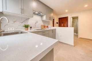 Piso en alquiler en Los Naranjos - Las Brisas en Marbella