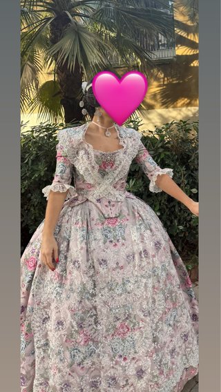 Traje de Fallera Rosa Claro Usado 1 Vez