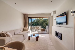 Piso en venta en Los Arqueros-Puerto del Almendro en Benahavís