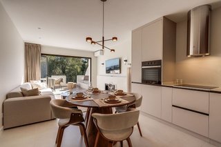 Piso en venta en Los Arqueros-Puerto del Almendro en Benahavís