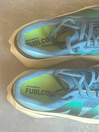 New Balance Rebel V4