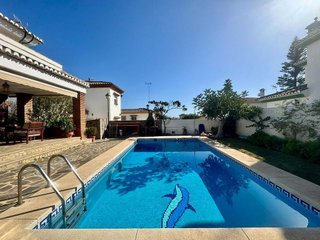 Chalet en venta en El Pinar - Palacio de Congresos en Torremolinos