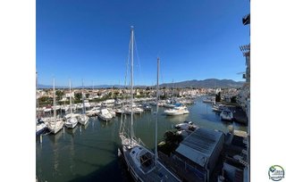 Piso en venta en Empuriabrava en Castelló d´Empúries