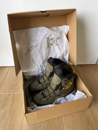 Botas de montaña Altus SAJA H30