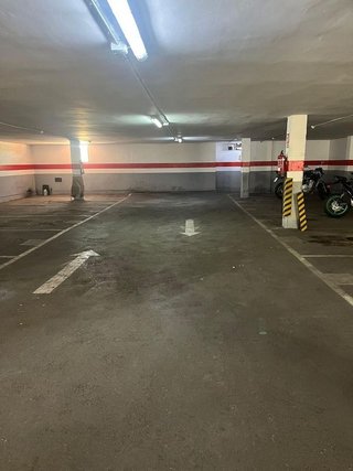 Garaje en venta en Centre en Hospitalet de Llobregat, L´