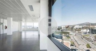 Oficina en alquiler en Pedró en Cornellà de Llobregat
