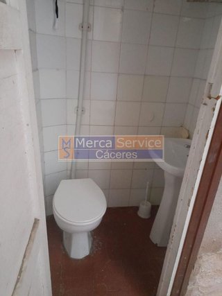 Local comercial en alquiler en Centro en Cáceres