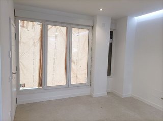 Local comercial en venta en Juan de la Cierva en Getafe