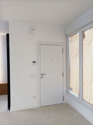 Local comercial en venta en Juan de la Cierva en Getafe