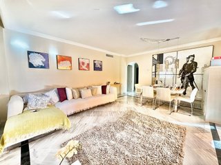Piso en venta en Nueva Andalucía centro en Marbella