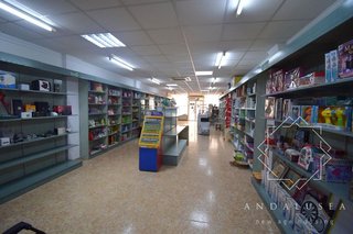 Local comercial en venta en Playa de Garrucha en Garrucha