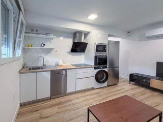Estudio en alquiler en Castillejos en Madrid