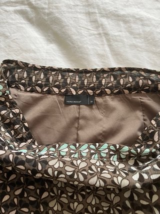 Falda Vero Moda estampada en perfecto estado