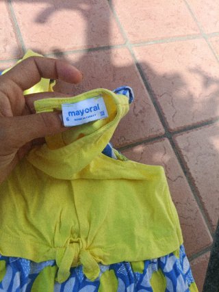 Abito estivo per bambina con fantasia di limoni