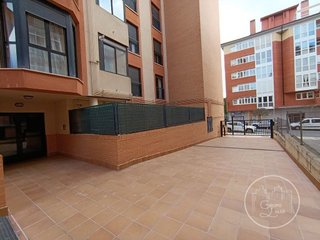 Piso en venta en Universidad en Ávila