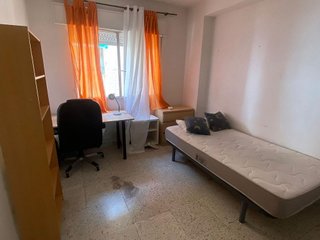 Piso en alquiler en Camino de Ronda - Rosaleda en Granada