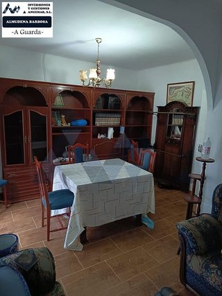 Casa adosada en venta en Guarda (A)