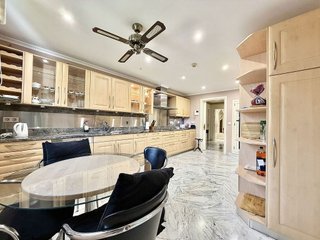 Piso en alquiler en Sierra Blanca en Marbella
