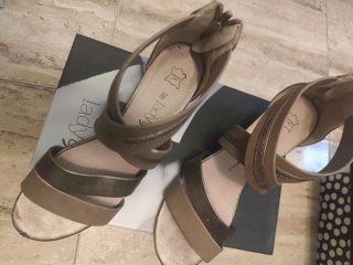 Sandalias variedad estilos y modelos piel 39 y 40