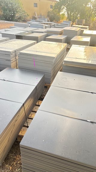 Baldosas cerámicas grises