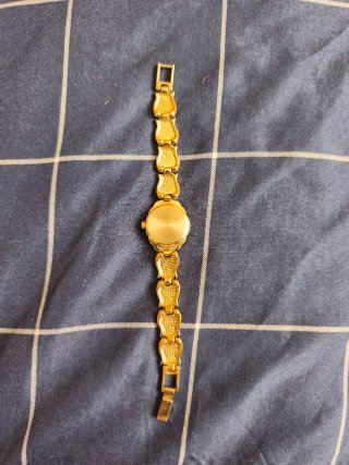 Reloj Jean Belle plateado con pedrería