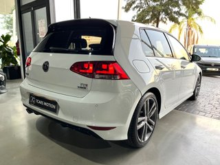 Volkswagen Golf 1.6 105CV BMT DSG