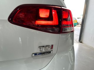 Volkswagen Golf 1.6 105CV BMT DSG