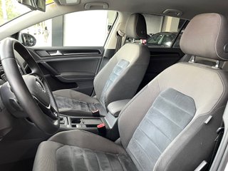 Volkswagen Golf 1.6 105CV BMT DSG