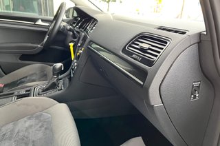 Volkswagen Golf 1.6 105CV BMT DSG