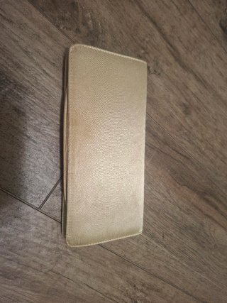Pochette Carpisa Beige con catenella argentata