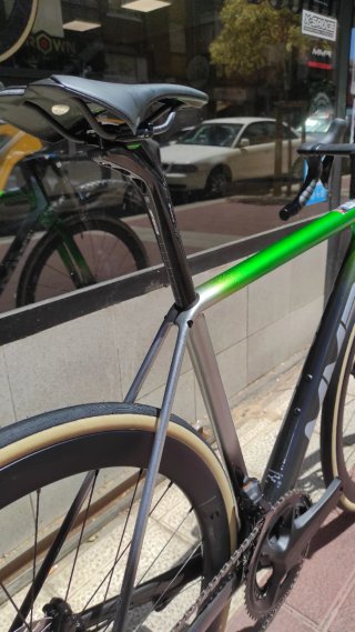 Bicicleta MMR Adrenaline SL Team Replica